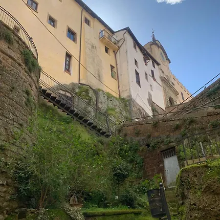 Apartment I Colori Nel Castello Capranica