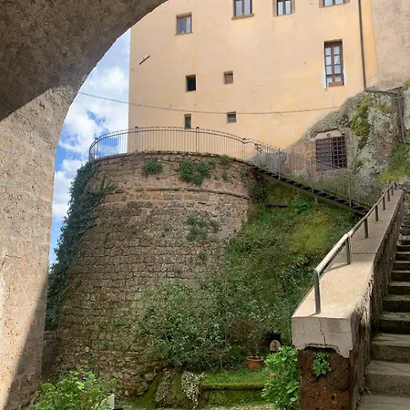 I Colori Nel Castello Apartment *